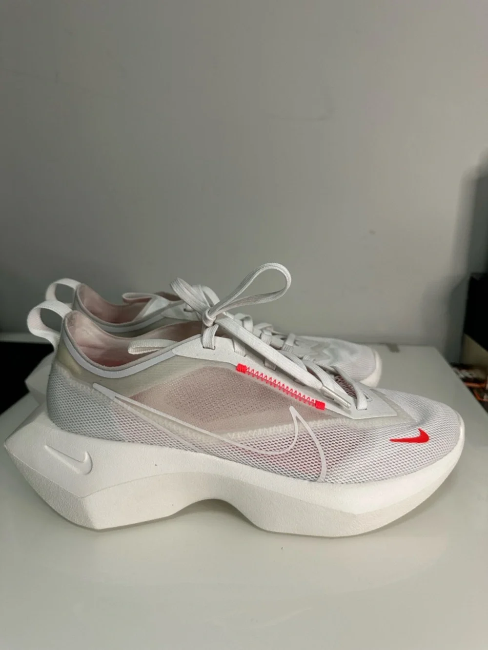 Nike Women’s White Mesh Sneakers with Coral Accents - Picture 3 of 8